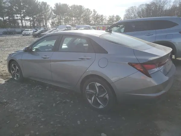 KMHLS4AG3PU547093 2023 HYUNDAI ELANTRA - Image 2
