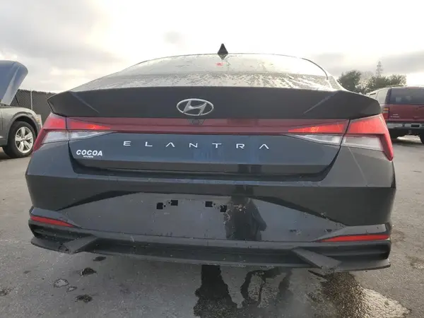 2023 HYUNDAI ELANTRA auction photo 6