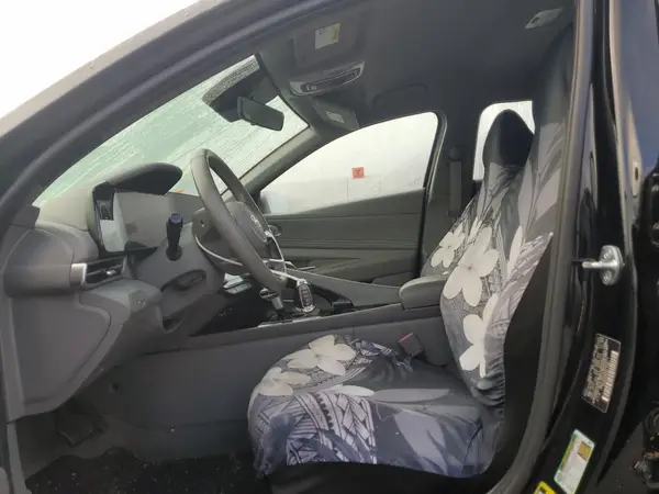 2023 HYUNDAI ELANTRA auction photo 7