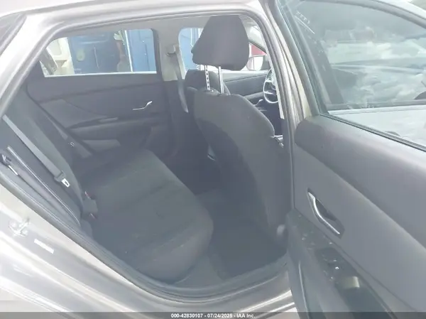 KMHLS4AG3PU550835 2023 HYUNDAI ELANTRA - Image 8