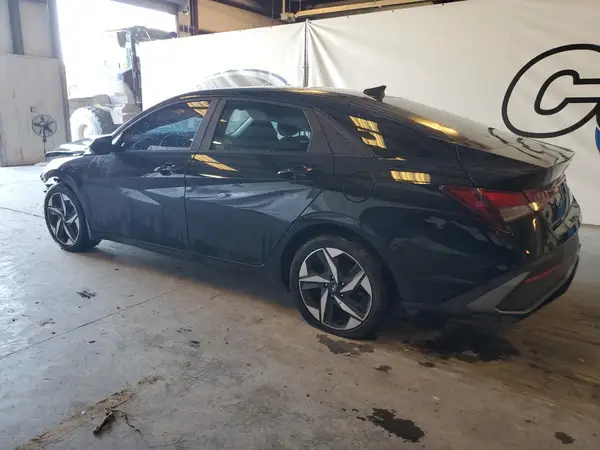 KMHLS4AG3PU557980 2023 HYUNDAI ELANTRA - Image 2