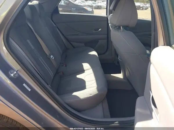 KMHLS4AG3PU558742 2023 HYUNDAI ELANTRA - Image 8