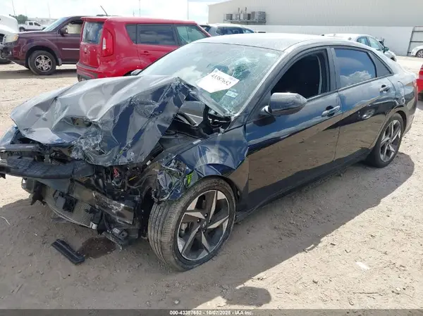 KMHLS4AG3PU559003 2023 HYUNDAI ELANTRA - Image 2