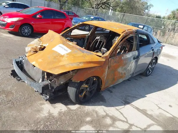 KMHLS4AG3PU559213 2023 HYUNDAI ELANTRA - Image 2