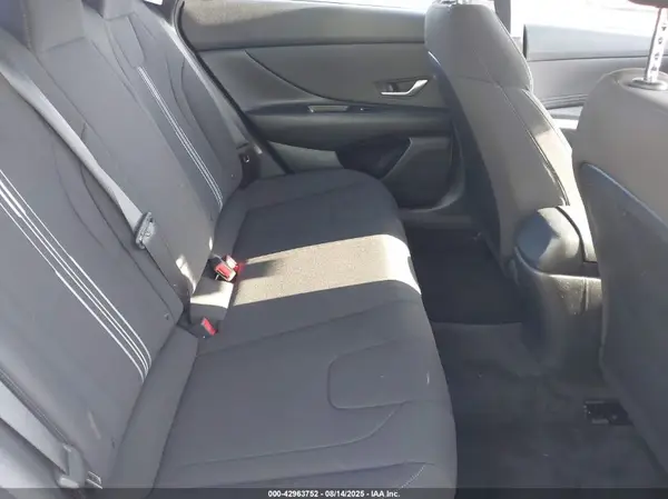 KMHLS4AG3PU562886 2023 HYUNDAI ELANTRA - Image 8