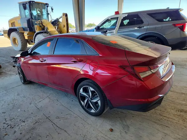 KMHLS4AG3PU570437 2023 HYUNDAI ELANTRA - Image 2