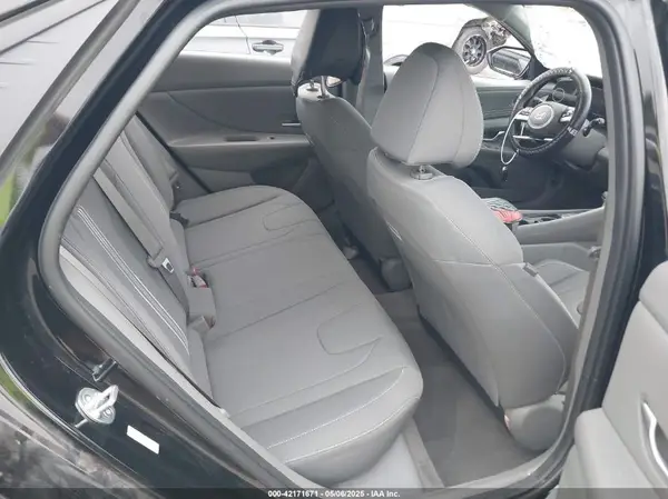 KMHLS4AG3PU572771 2023 HYUNDAI ELANTRA - Image 8