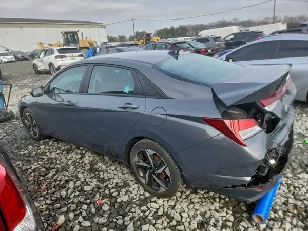 KMHLS4AG3PU580658 2023 HYUNDAI ELANTRA - Image 2