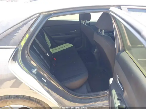 KMHLS4AG3PU594883 2023 HYUNDAI ELANTRA - Image 8