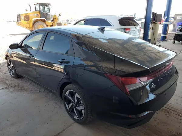 KMHLS4AG3PU601329 2023 HYUNDAI ELANTRA - Image 2