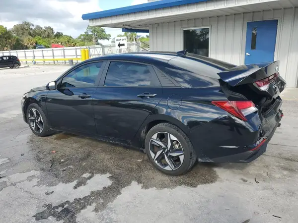 KMHLS4AG3PU610810 2023 HYUNDAI ELANTRA - Image 2