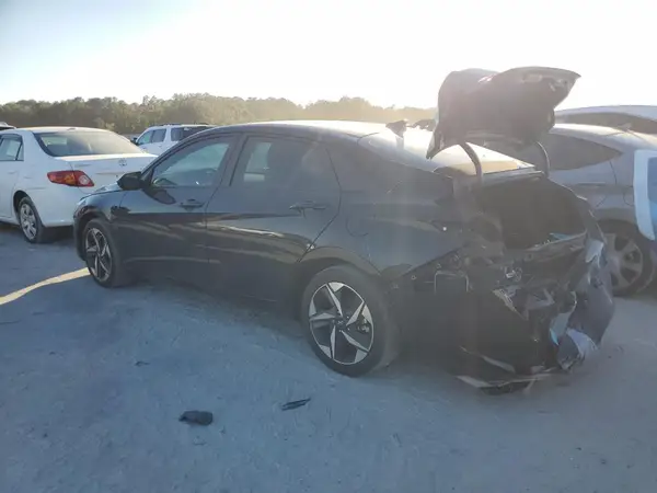 KMHLS4AG3PU612363 2023 HYUNDAI ELANTRA - Image 2