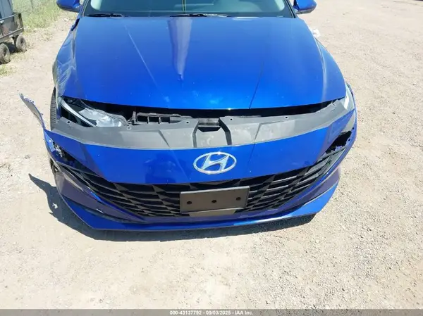 2021 HYUNDAI ELANTRA auction photo 6