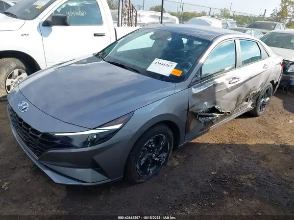 KMHLS4AG4NU302994 2022 HYUNDAI ELANTRA - Image 2