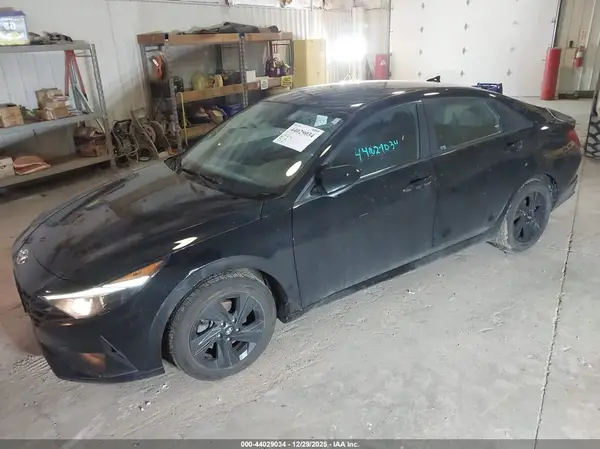 KMHLS4AG4NU315292 2022 HYUNDAI ELANTRA - Image 2