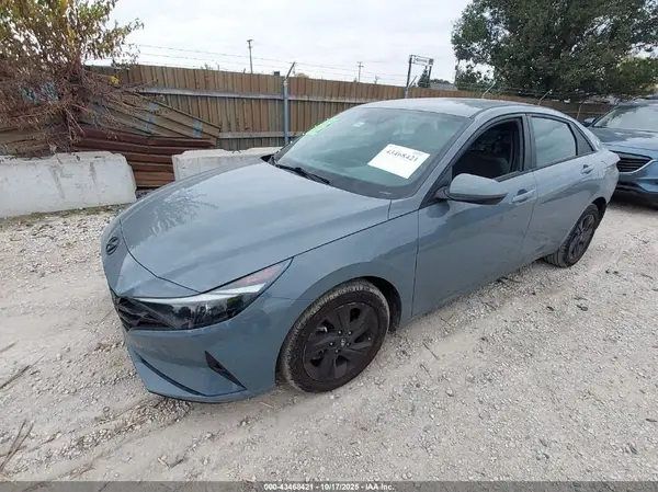 KMHLS4AG4NU321593 2022 HYUNDAI ELANTRA - Image 2