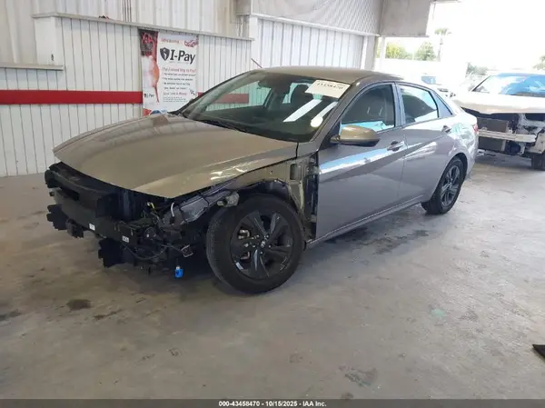 KMHLS4AG4NU342959 2022 HYUNDAI ELANTRA - Image 2