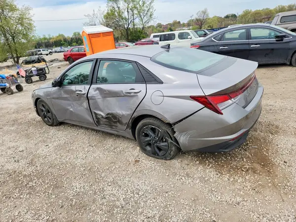 KMHLS4AG4NU348261 2022 HYUNDAI ELANTRA - Image 2
