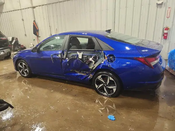 KMHLS4AG4PU386804 2023 HYUNDAI ELANTRA - Image 2