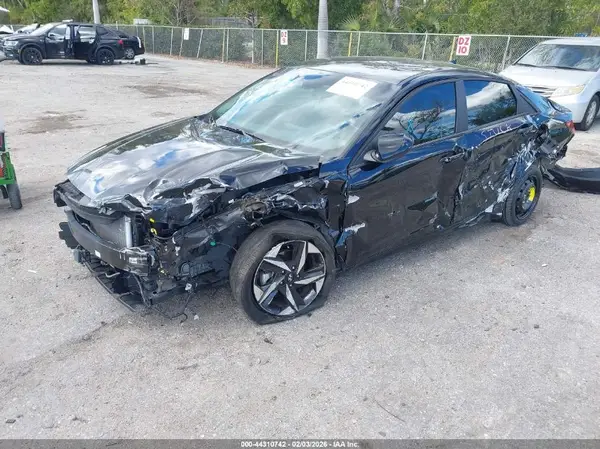 KMHLS4AG4PU404511 2023 HYUNDAI ELANTRA - Image 2