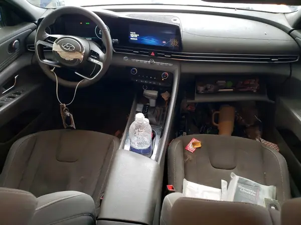 KMHLS4AG4PU415556 2023 HYUNDAI ELANTRA - Image 8