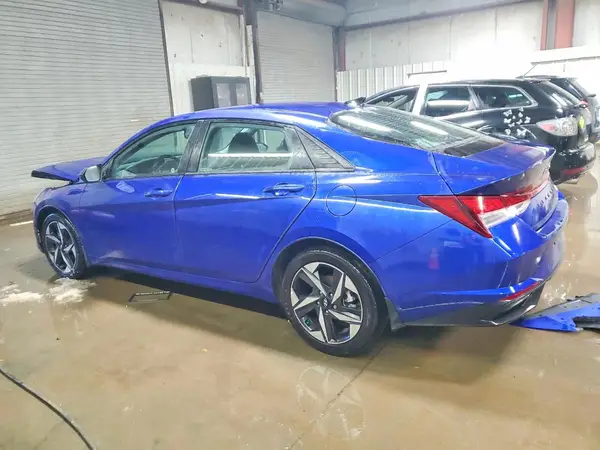 KMHLS4AG4PU501370 2023 HYUNDAI ELANTRA - Image 2