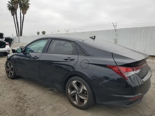 KMHLS4AG4PU522798 2023 HYUNDAI ELANTRA - Image 2