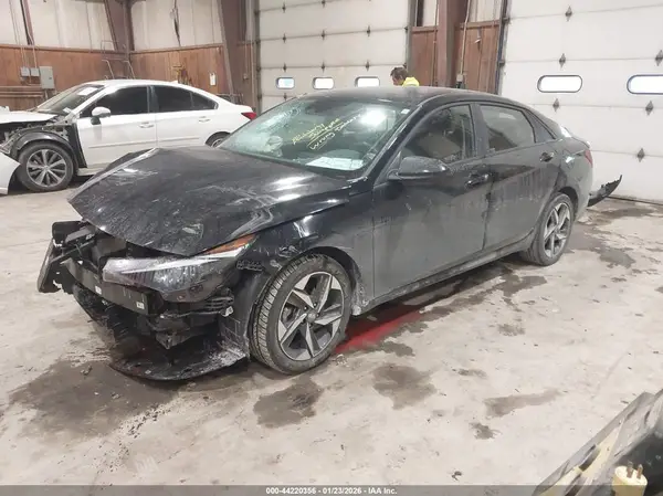 KMHLS4AG4PU551802 2023 HYUNDAI ELANTRA - Image 2