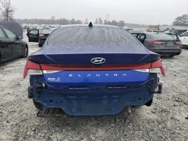 2023 HYUNDAI ELANTRA auction photo 6