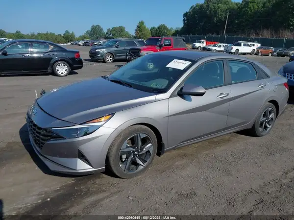 KMHLS4AG4PU569524 2023 HYUNDAI ELANTRA - Image 2