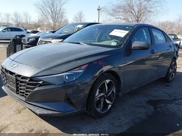 KMHLS4AG4PU579910 2023 HYUNDAI ELANTRA - Image 2