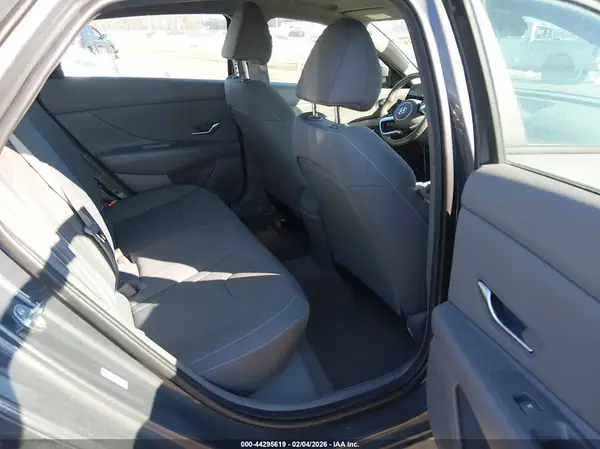 KMHLS4AG4PU579910 2023 HYUNDAI ELANTRA - Image 8
