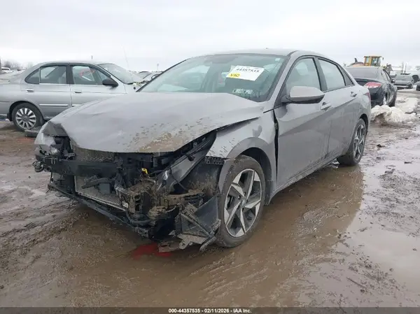 KMHLS4AG4PU590180 2023 HYUNDAI ELANTRA - Image 2