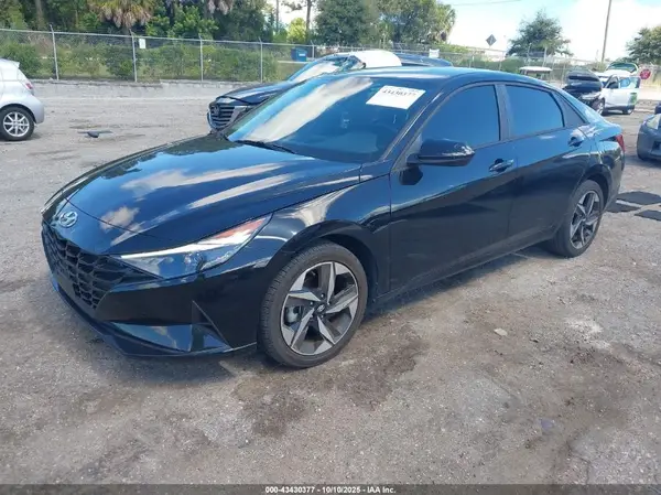 KMHLS4AG4PU591037 2023 HYUNDAI ELANTRA - Image 2