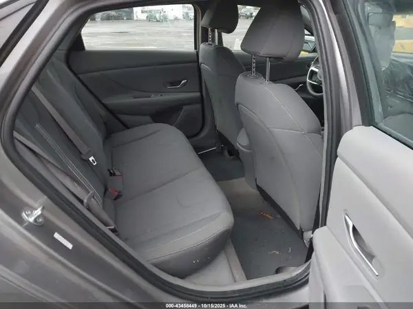 KMHLS4AG4PU593547 2023 HYUNDAI ELANTRA - Image 8