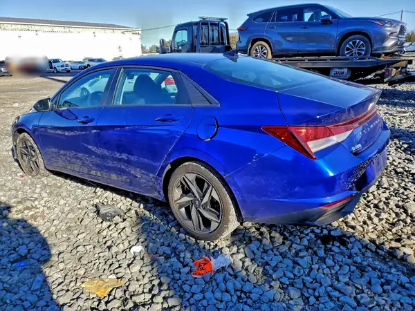 KMHLS4AG4PU611562 2023 HYUNDAI ELANTRA - Image 2