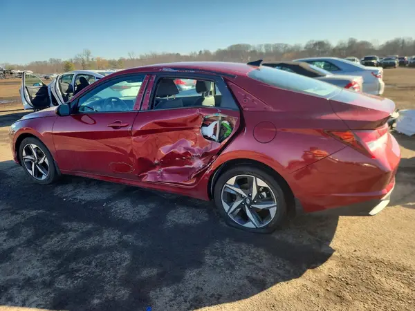 KMHLS4AG4PU613134 2023 HYUNDAI ELANTRA - Image 2