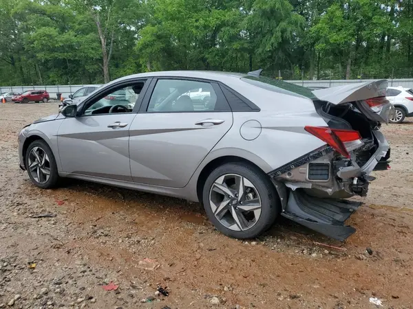 KMHLS4AG4PU617121 2023 HYUNDAI ELANTRA - Image 2