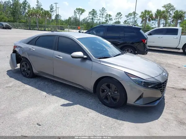 KMHLS4AG5MU065575 2021 HYUNDAI ELANTRA - Image 1