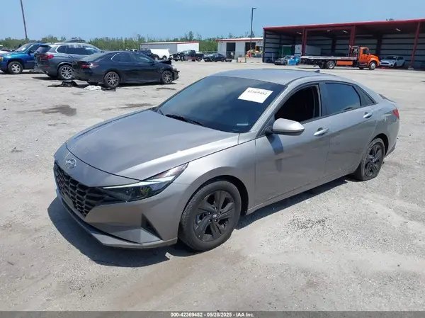 KMHLS4AG5MU065575 2021 HYUNDAI ELANTRA - Image 2