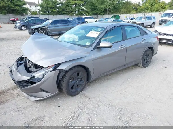 KMHLS4AG5NU219624 2022 HYUNDAI ELANTRA - Image 2