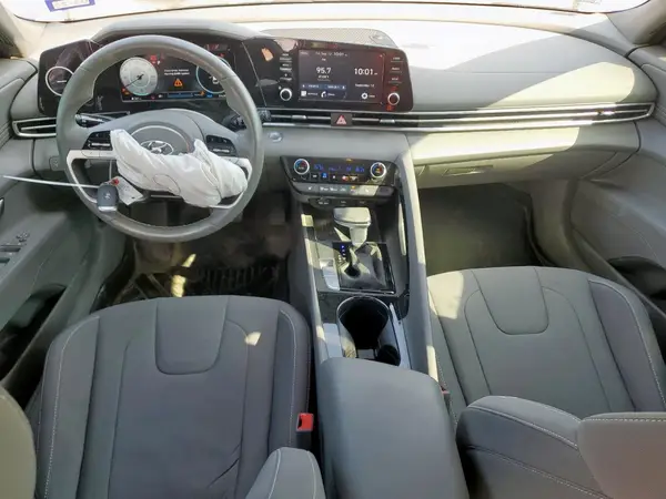 KMHLS4AG5NU323983 2022 HYUNDAI ELANTRA - Image 8