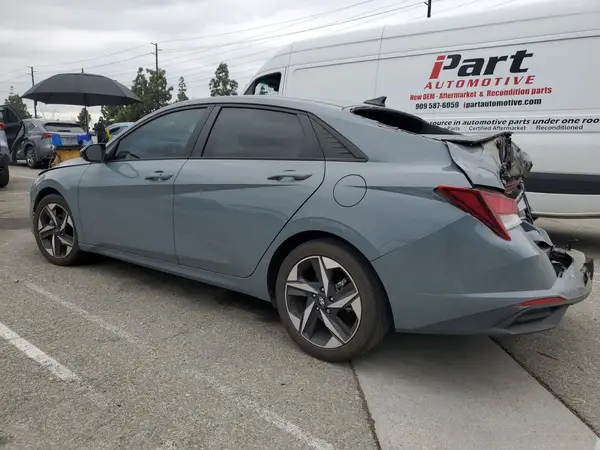 KMHLS4AG5PU388223 2023 HYUNDAI ELANTRA - Image 2