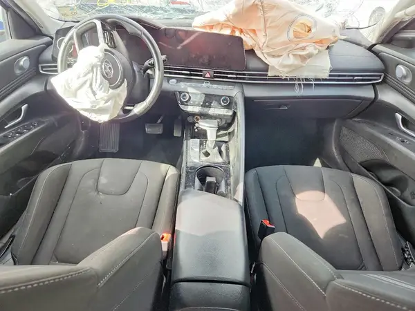 KMHLS4AG5PU398315 2023 HYUNDAI ELANTRA - Image 8