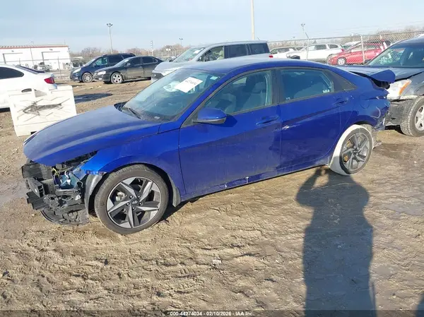 KMHLS4AG5PU409572 2023 HYUNDAI ELANTRA - Image 2