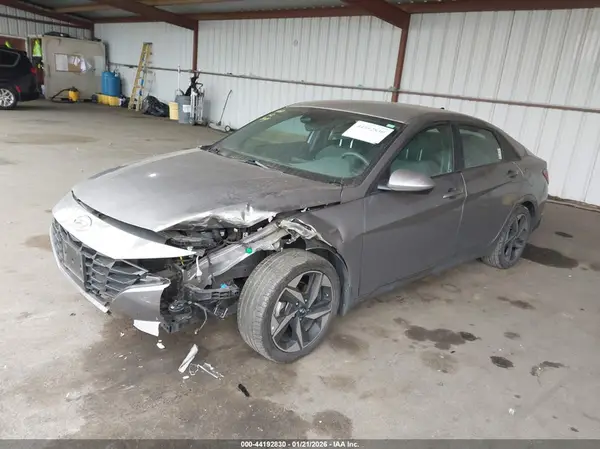 KMHLS4AG5PU410978 2023 HYUNDAI ELANTRA - Image 2