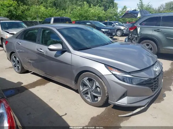 KMHLS4AG5PU412939 2023 HYUNDAI ELANTRA - Image 1