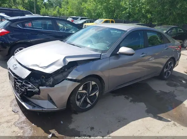 KMHLS4AG5PU412939 2023 HYUNDAI ELANTRA - Image 2