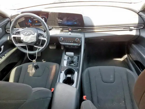 KMHLS4AG5PU413931 2023 HYUNDAI ELANTRA - Image 8