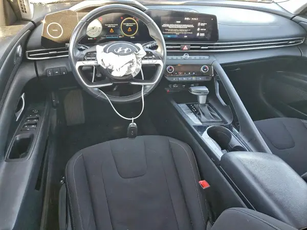 KMHLS4AG5PU420555 2023 HYUNDAI ELANTRA - Image 8